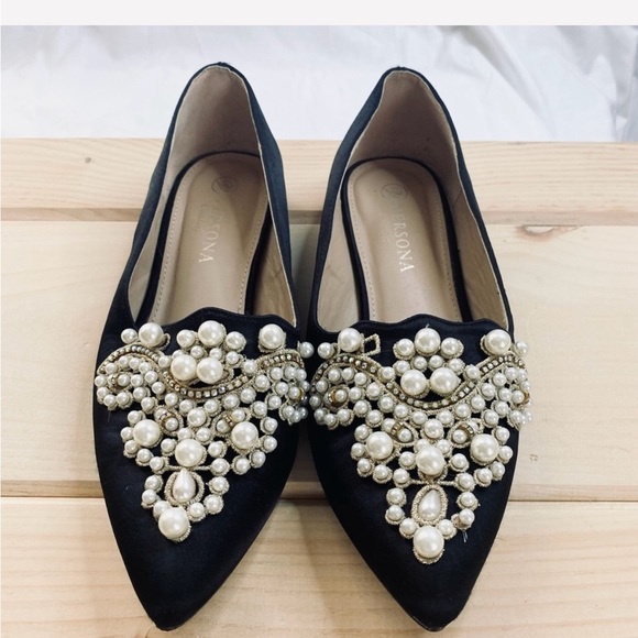 Versona Black Flats with Pearl Embellishments - Picture 1 of 7